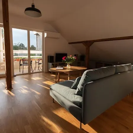 Charming Two Bedrooms 시기쇼아라