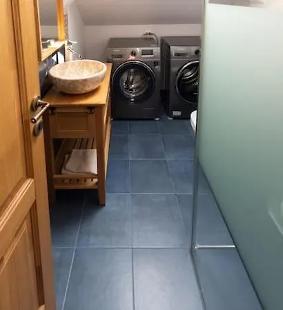 Charming Two Bedrooms 아파트 시기쇼아라