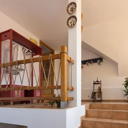 Charming Two Bedrooms 아파트 *
